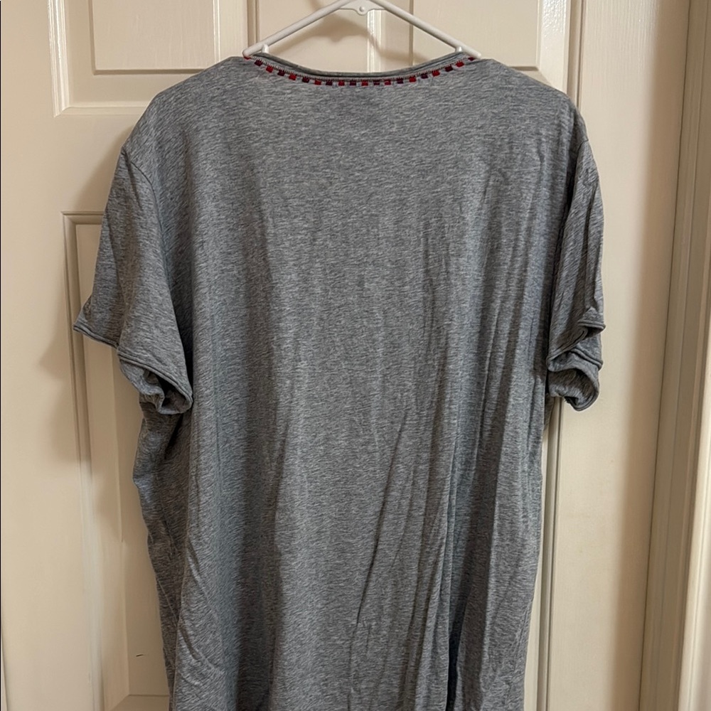 Johnny Was Los Angeles Tee Shirt V-Neck Embroidered Top XL - Picture 5 of 6